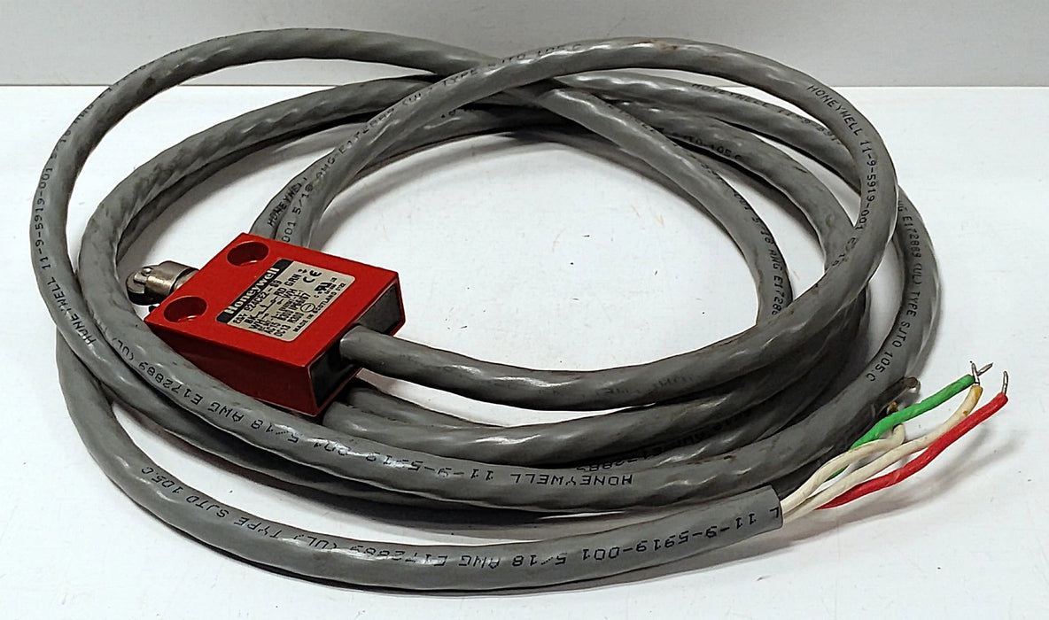 Honeywell 924CE2-S9 250 V AC Roller Plunger Limit Switch
