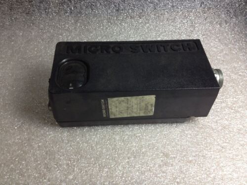 MICRO SWITCH FE-MLS9C PHOTOELECTRIC PHOTOSWITCH