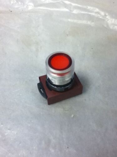 GE P9CPLRGD 600VAC/300VDC Red Illuminated Flush Head Momentary Pushbutton