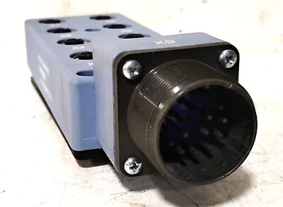 Turck 8FKS5.4/S1812 24 V DC 17-Pin 8-Port Multibox ESCHA J-Box