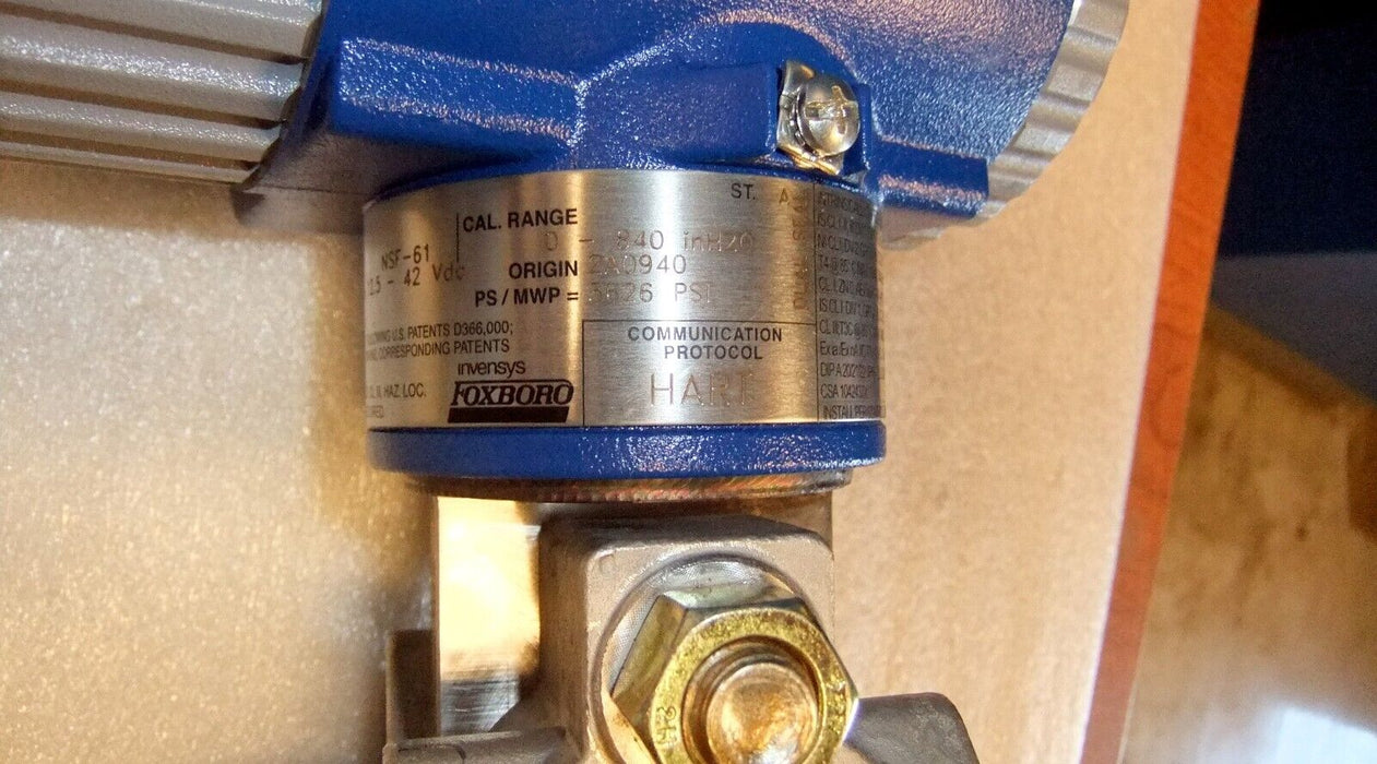 Foxboro Pressure Transmitter IDP10-T22C01F-M1L1T