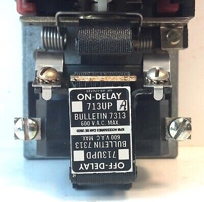 Joslyn Clark 713UPA-76 110-120 V AC Coil 2NO/2NC PMT Pneumatic Timing Relay