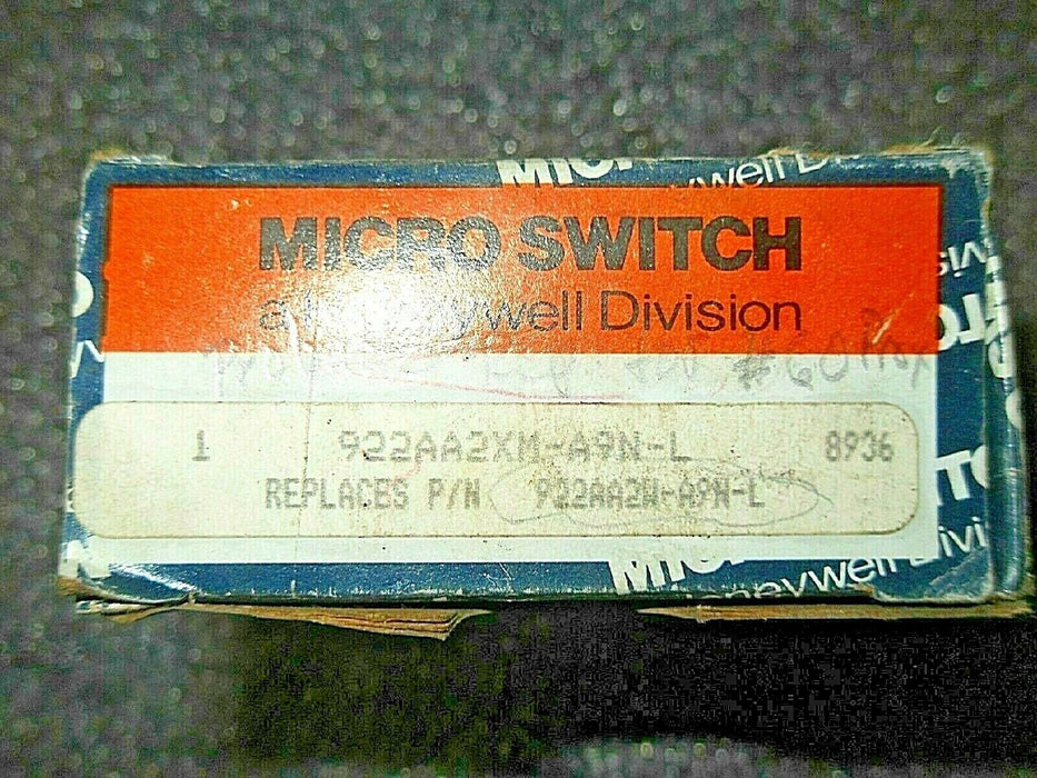 Honeywell MICRO SWITCH 922AA2XM-A9N-L Proximity Switch