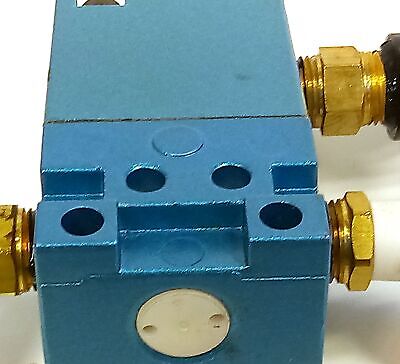 MAC Valves 1111A-111 Air Operated Solenoid Valve w/ SV11-126-77 Shuttle Valve