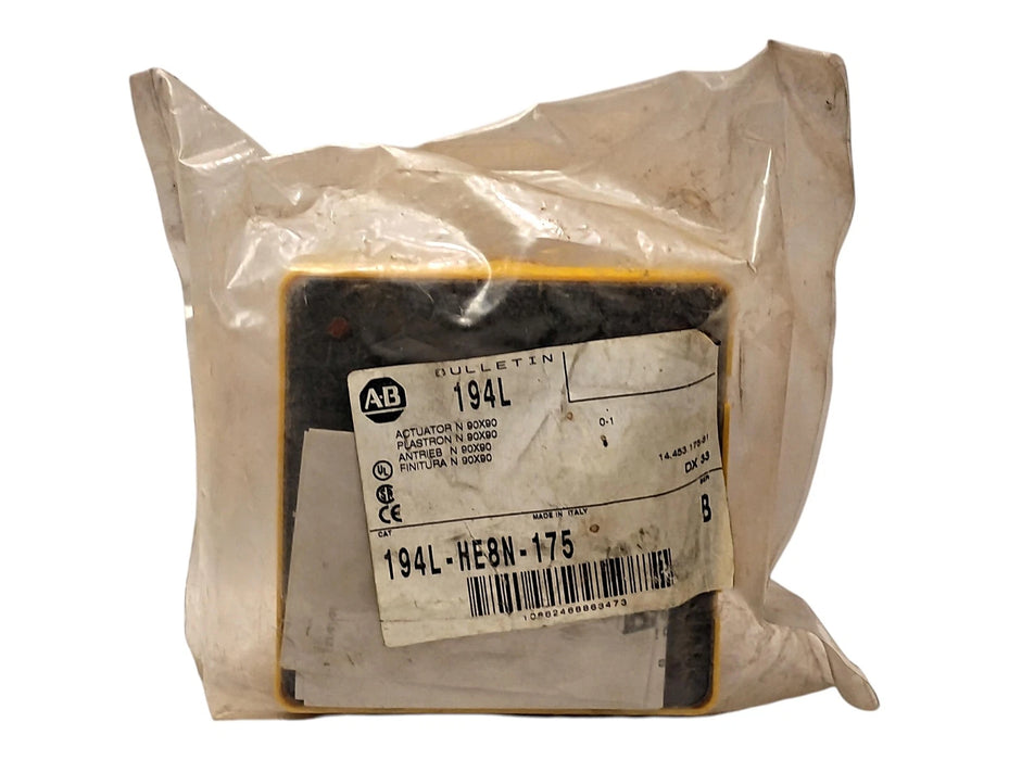 Allen-Bradley 194L-HE8N-175 N 90X90 Rotary Actuator Handle for Disconnect Switch