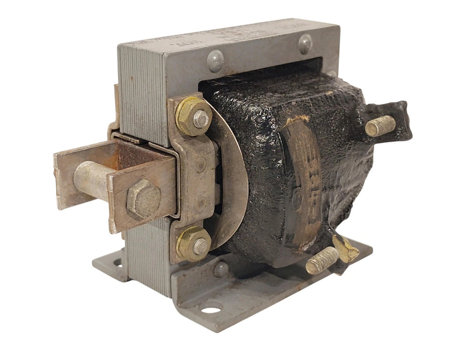 Cutler-Hammer 10370HI Size A 110 V AC Pull-Type Linear Solenoid
