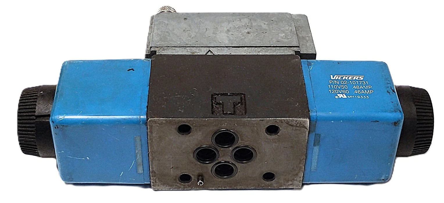 Vickers DG4V-3S-6N-M-FPA5WL-B5-60-EN466 Solenoid Valve w/ 110/120 V AC Coil