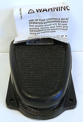 LINEMASTER 632-D 2W808 CLIPPER 125/250 VAC 20 A 1 HP General Purpose Foot Switch