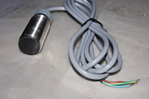 Telemecanique XTA-A159115 Capacitive Proximity Switch