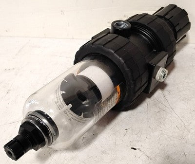 Parker 06E11A18AC 1/4 in 150 psi Compact Filter / Regulator