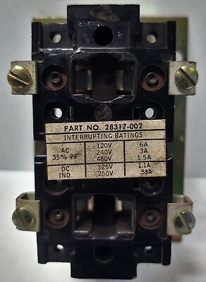 Hubbell 28317-002 Pushbutton Switch