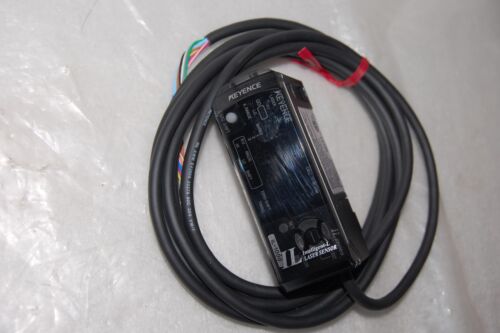 Keyence IL-1000 Laser Sensor
