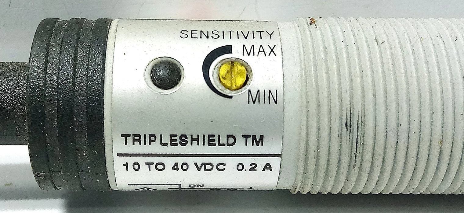 Carlo Gavazzi CA18CLF08NA 10-40 V DC Proximity Sensor w/ Adjustable Range