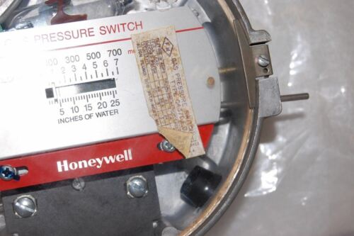 Honeywell Gas Pressure Switch C437D1005