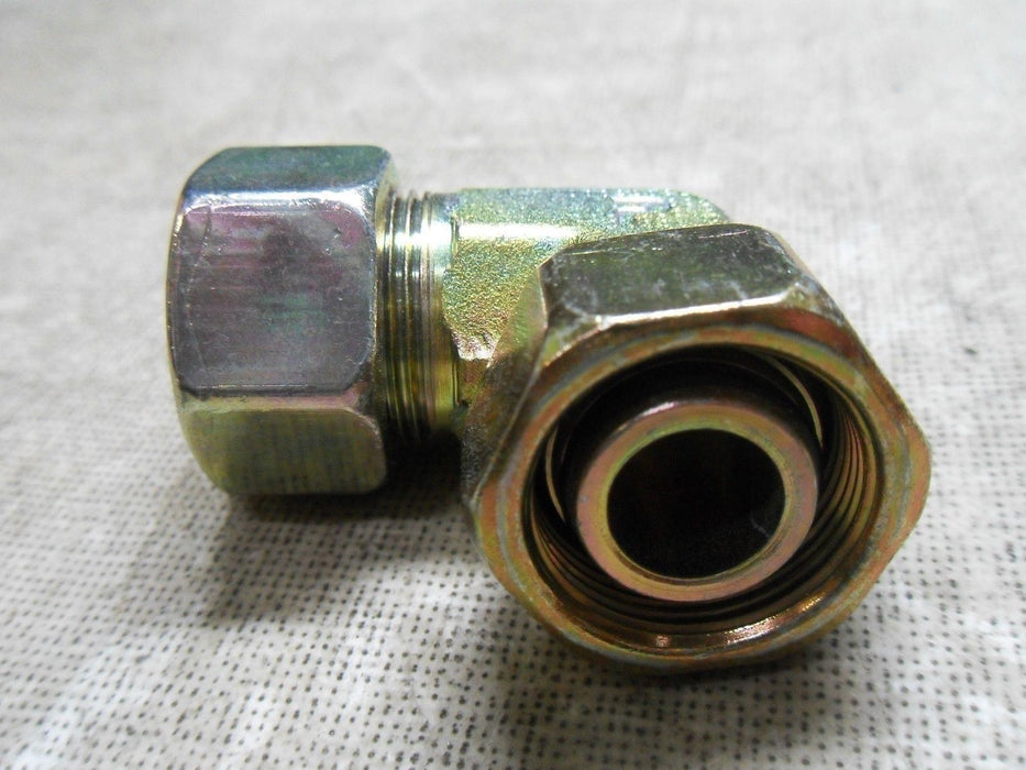 2 Parker EW18LA3C Elbow Fittings