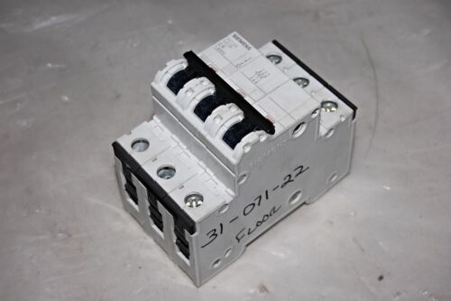 Siemens 5SY4311-7 SUPPLEMENTARY PROTECTION 3 POLE CIRCUIT BREAKER