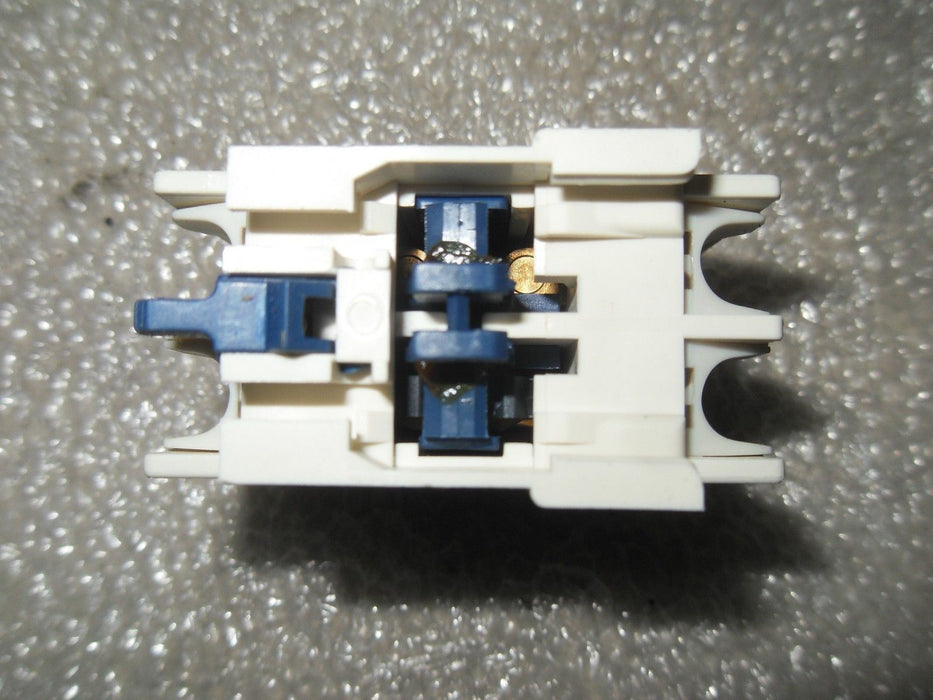 Telemecanique LADN11 Iinst Contact Block
