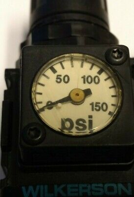 Wilkerson B08-02FKG0 Regulator with L08-02-LK00 Lubricator attached