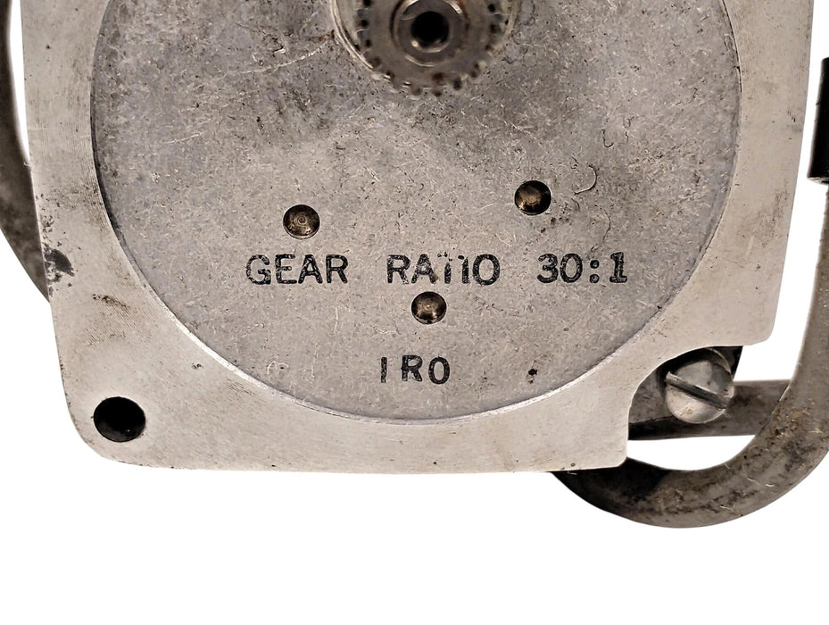 Honeywell 362481-2 120 V AC 14 W 60 RPM 30:1 Synchronous Gearmotor