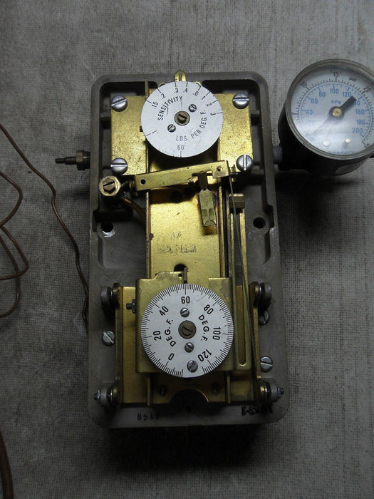 Johnson Controls T-8500 Thermostat