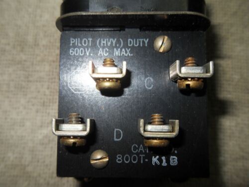 Allen-Bradley 800T-K1B Ser A Selector Push Button Switch