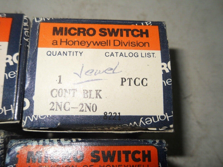4 Microswitch Misc Accessories Contact Blocks Selector Knob PTCE PTCC