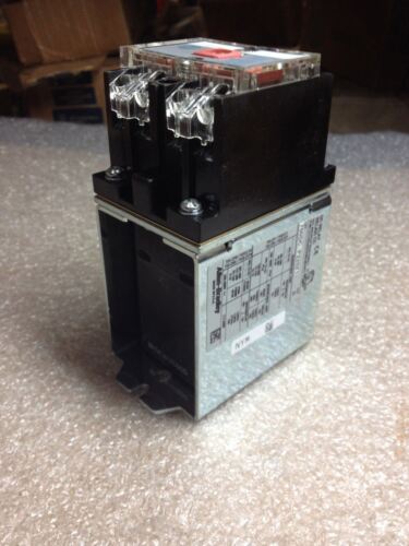 Allen-Bradley 700DC-P220Z1 CONTROL RELAY