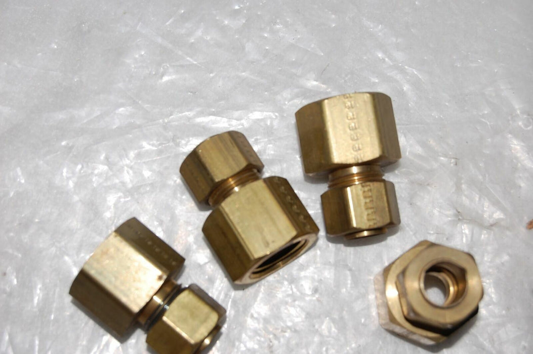 Parker 8-8 GB12-B Female Connector Lot Of 6