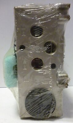 SMC NVV5FS4-01T-021-04T Manifold Assembly
