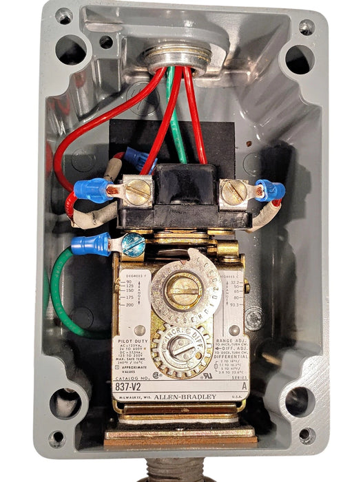 Allen-Bradley 837-V2J Series A 600 V AC 5 A Direct Imersion Temperature Switch