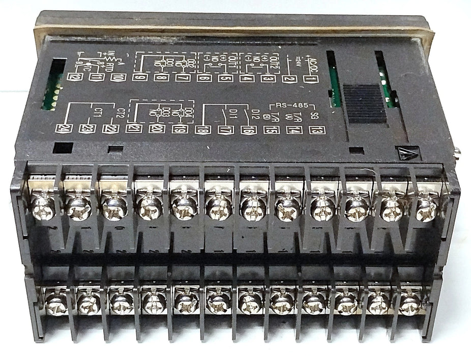 RKC Instruments RB400 FJA1-VN-3*4N-B1/AN/Y/N/Y 24 V AC/DC Temperature Controller