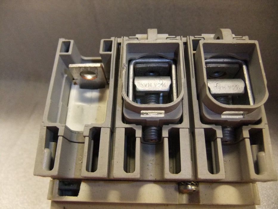 Telemecanique Circuit Breaker GV7-RS50 missing 1 lug