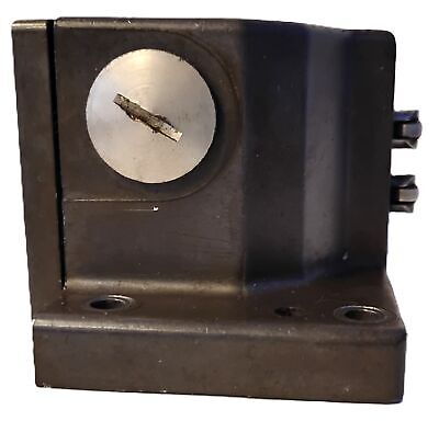 Euchner RGBF02R16-502 24 V DC / 250 V AC 10 A Upright Multiple Limit Switch