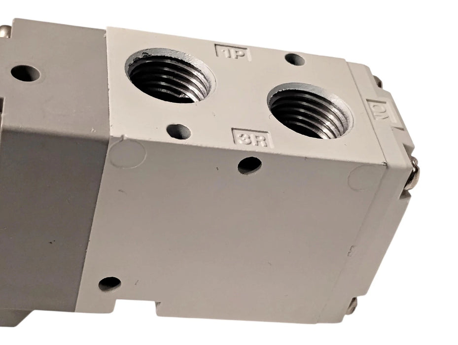 SMC VP342-5DZ1-02A Solenoid Valve w/ 24 V DC Coil and 1/4 in Rc Ports