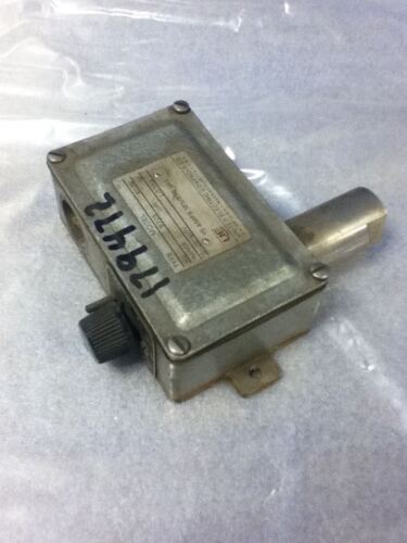 United Electric 9725-B030 TYPE H5 Pressure Switch