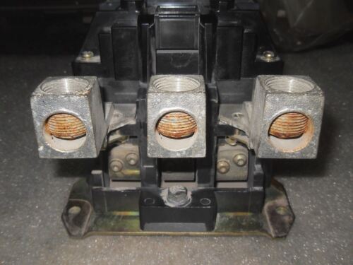 Allen-Bradley Size 4 509 Style 460-480V Contactor