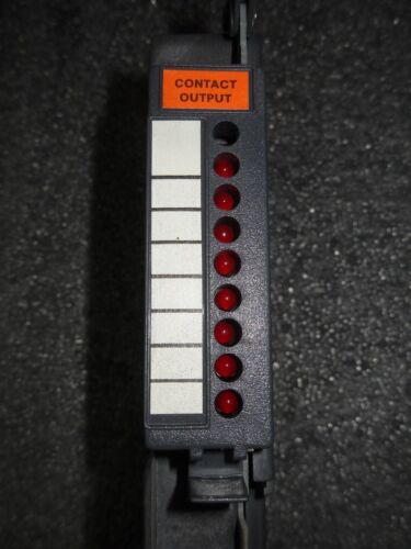 1 Allen-Bradley 1771-OY CONTACT OUTPUT MODULE