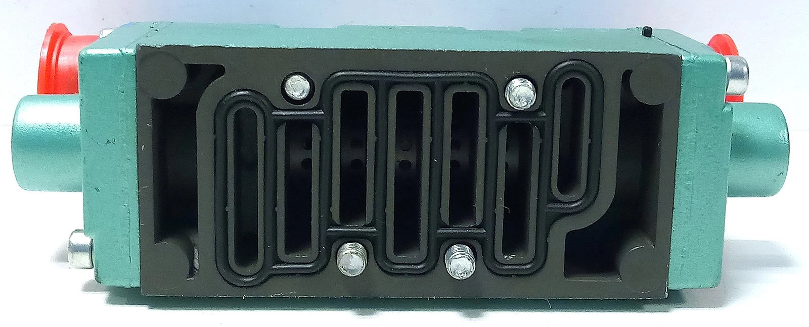 Numatics I12BB500V 14.5-232 psi Pneumatic Double Solenoid Valve w/ 24 V DC Coil