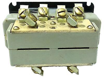 Square D 9001-UO-1 250 V AC/DC Double Button Pushbutton Station