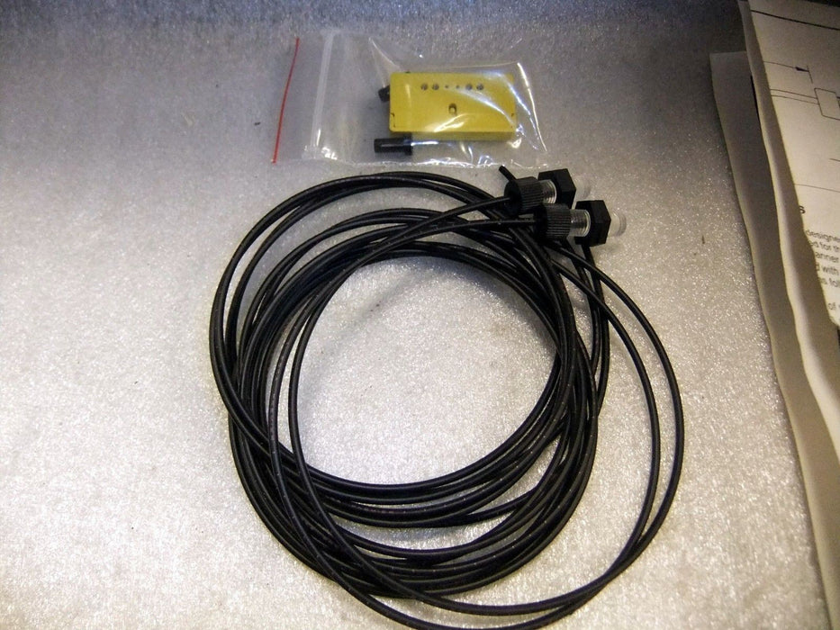 Banner Engineering 34080 PIL46U FIBER OPTIC PHOTOELECTRIC SENSOR