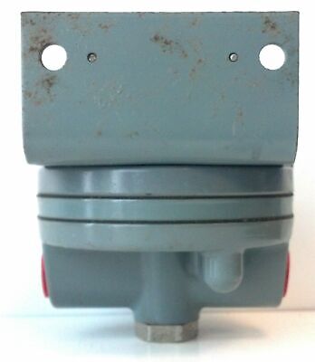 Moore 66BA3 1/4" NPT Series 66 1:3 Amplifying Pneumatic Relay