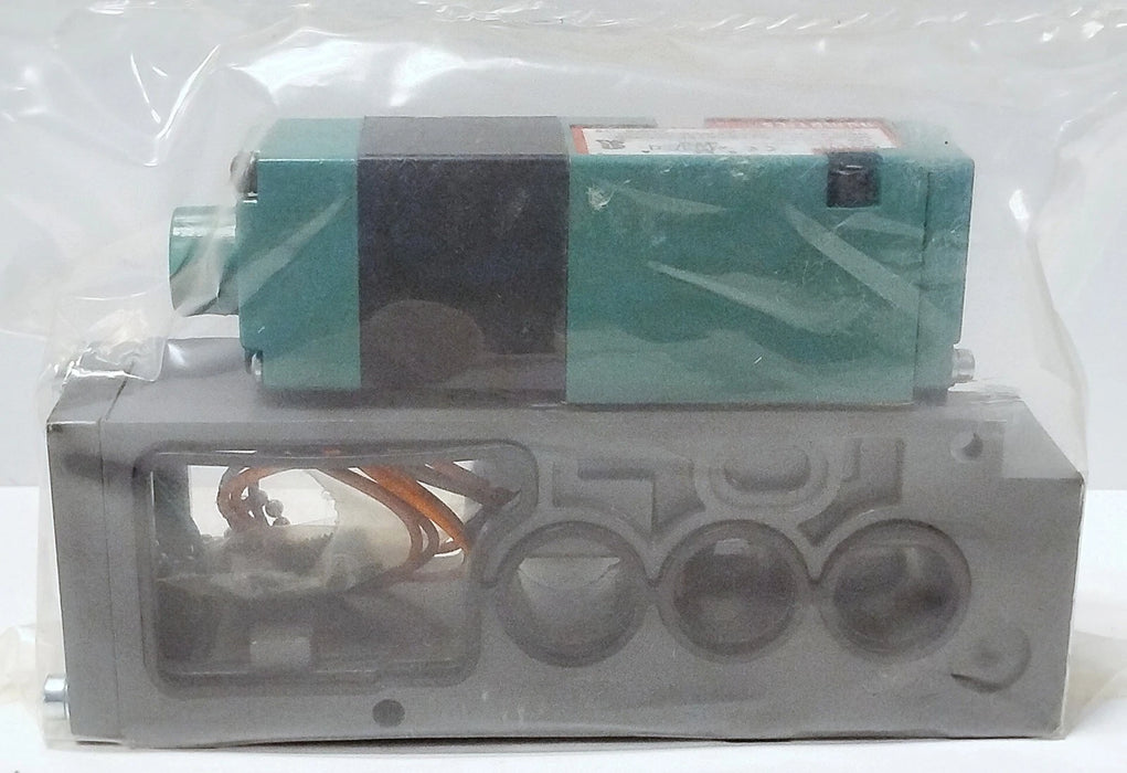 Numatics 081SA415K000030 150 psig Solenoid Valve w/ 100-120VAC Coil and Manifold