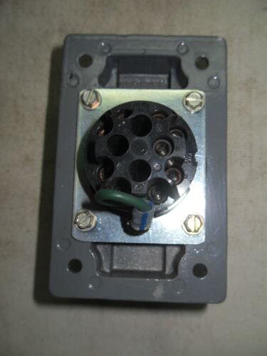 1 AMERACE RUSSELL STOLL RECEPTACLE SKR9G EVER-LOK 20A 600VAC