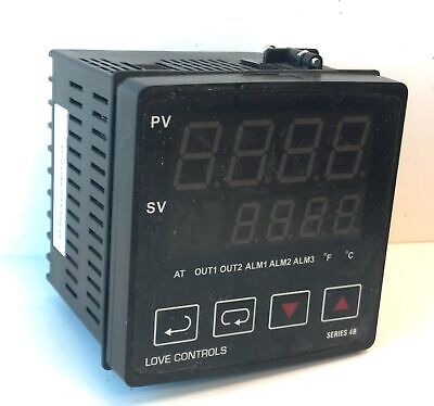 Dwyer Love Controls 4B-53 100-240 V AC LED Temperature / Process Controller