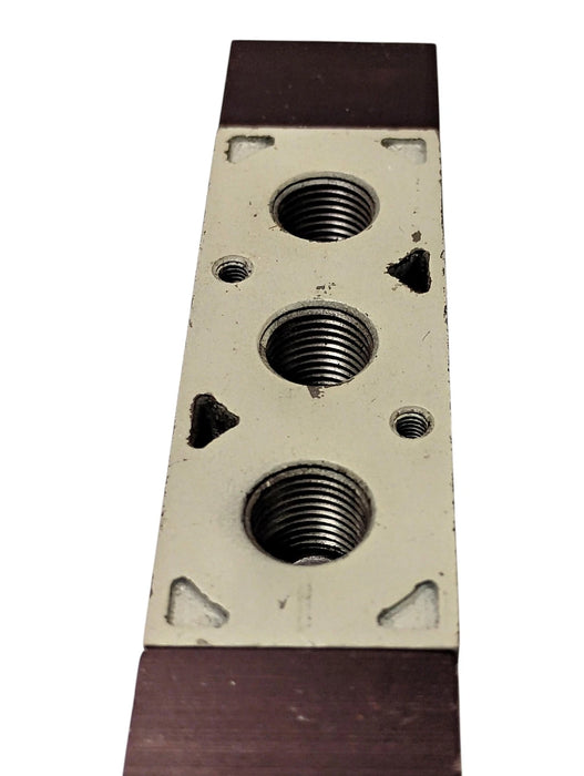Numatics L11PP452O000000 14.5-145 psi Pneumatic Manifold