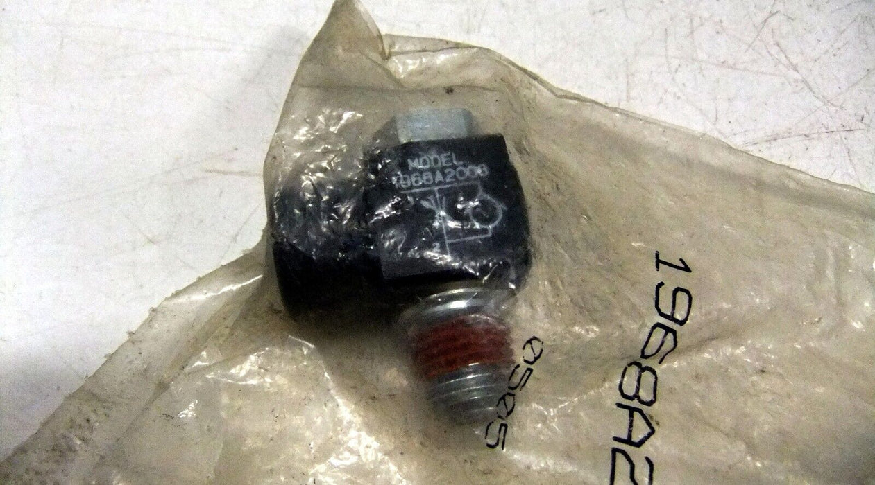 Ross 1968A2008 Right Angle Flow Control Valve 1/4" NPT