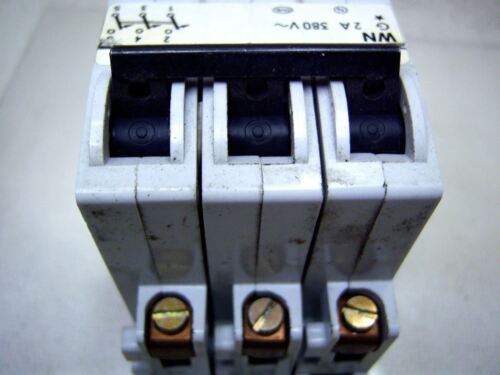 Siemens 3 Pole Breaker WNG2A 380V