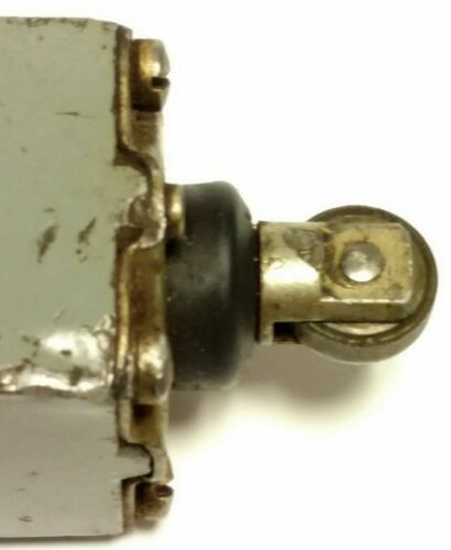 Allen-Bradley 802T-H1T Rotary Limit Switch