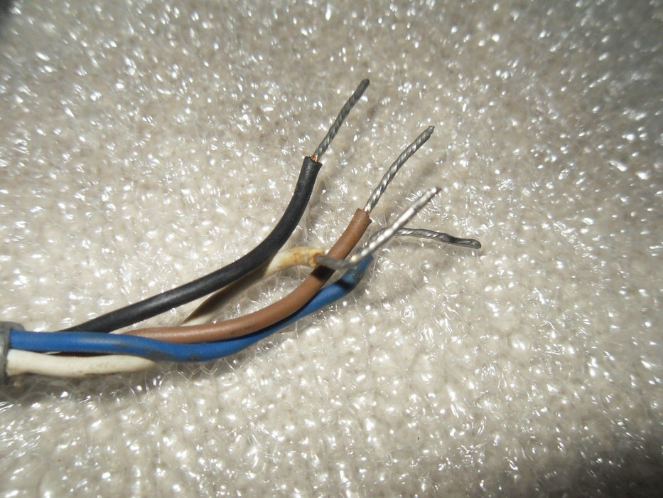 Balluff BES-516-105BOX-2 PROXIMITY SWITCH