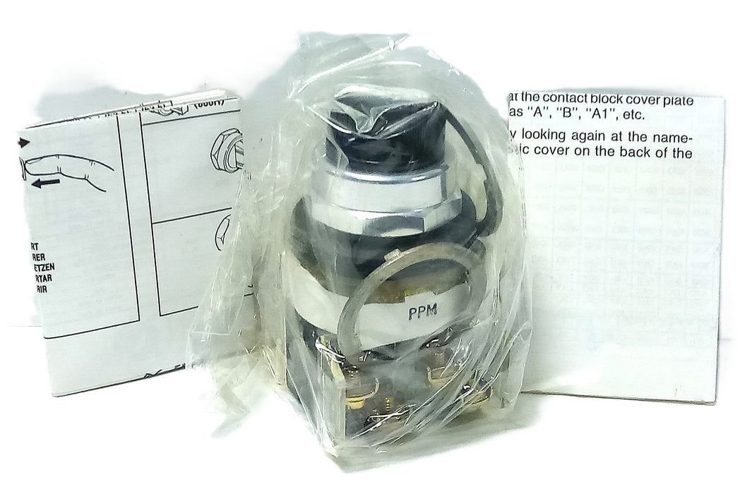 Allen-Bradley 800T-J2B NEMA Type 4,13 3 Position Selector Switch